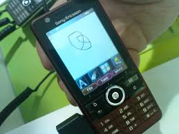 New Sony Ericsson G900