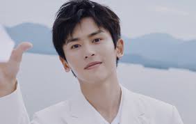 Cbiz bị đeo 'vòng kim cô' sau loạn Triệu Vy, Trịnh Sảng, Diệc Phàm... thời  kỳ hòa bình đến rồi!