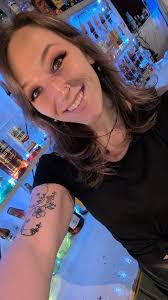 Anyone know how to get hold of Barb for Country night. She didn't see my PM  last time.