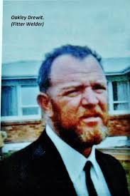 Just in case some of you old sealing boys have forgotten how it's  done.😁👍🍻