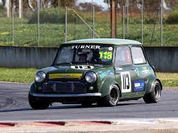 Wow Our Friends Down Under Know How To Put A Chunky Widearchedwednesday Racer Together Dont They What Mini Cooper Classic Classic Mini Mini Clubman