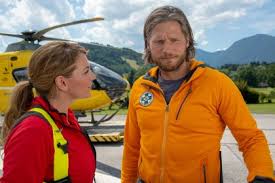 Die serie ging 2009 unter dem titel „die bergwacht auf sendung und wird seit 2012 als „die bergretter fortgeführt. Die Bergretter 10 Staffel Startet Im November Im Zdf Serien Goldene Kamera