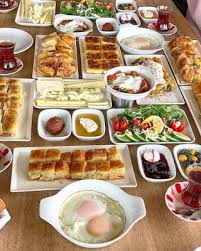 Cengelkoy Borekcisi Istanbul Menu Fiyatlari 2020 Menu Borek Kol Boregi Cesitleri Porsiyon 10 Tl Kurt Boregi Porsiyon 8 Tl Su 2020 Gida Simitler Meyve Sulari