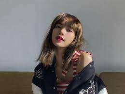 Ist eine südkoreanische girlgroup, die 2016 von yg entertainment gegründet wurde. Blackpink Lisa As Blackpink S Rose Jennie Prepare For New Music In Usa Rumours Of Lisa Leaving Yg Entertainment Surface