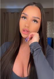 Lily Limburn (@lilylimburn)’s videos with loveeee song