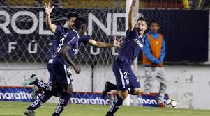 Se estima que el tratamiento al cual se someterá el 'sachi' será de un tiempo entre cuatro a seis semanas. El Estilo De Santiago Sachi Escobar Se Impuso En Universidad Catolica El Comercio