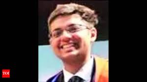 Divyansh Agarwal: Bhopal boy wins Director's Gold Medal at IIT Delhi  convocation