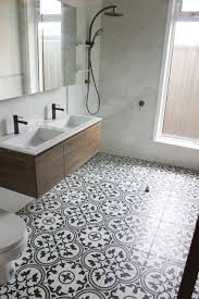 Encaustic Floor Black And White Encaustic Floor 1200mm Floating Wood Grain Vanity Kleines Bad Renovierungen Kleines Bad Mit Dusche Badezimmer Renovierungen
