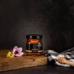 Artisan honey jar ready for gifting, AI generated