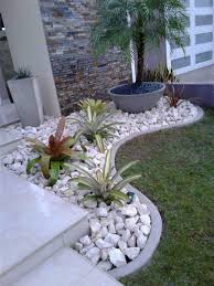 Small yard landscaping ideas design. 20 Small Front Yard Landscaping Ideas With Rocks Magzhouse