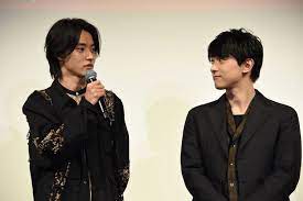 左から山崎賢人 吉沢亮 画像 動画ギャラリー 16 28 映画ナタリー 吉沢 亮 映画 山崎 賢人