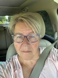 Introduction and photo sharing in a prayer group