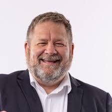 Mark Hinkley's Instagram, Twitter & Facebook