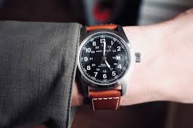 Let's look at the specifications for this watch the new khaki field mechanical is a faithful recreation of its original 1960s forebear and is true to hamilton's military. Hamilton Khaki Field Auto The Brooks Review