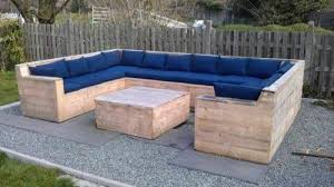 Mobel Aus Paletten 33 Wunderschone Kreative Ideen Fur Ihr Zuhause Terrasse Aus Paletten Palettengarten Und Garten Couch