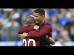 Aby zobaczyć skrót z tego wydarzenia kliknij. Mecz Portugalia Vs Francja Final Euro 2016 Kontuzja Ronaldo Payet Bramka Eder Youtube