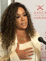 Dance Theatre of Harlem Honors Dancer, Actor, and Director Debbie Allen  with the Annual Vision Award