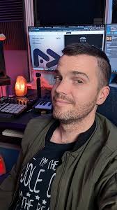 The bird is the word 🎵, Dark Matter is finally out. Follow the link in my  bio now to get your copy! 🙏 So much love to everyone to has shown their  support so far and those who have been a part of the ...