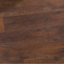 Mohawk Home Rustic Spiced Oak 10mm Thick Laminate Flooring With Splashdefense Technology 2mm Pad Attached In 2020 Mohawk Home Laminate Flooring Flooring