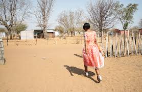 L'art d'une tribu d'afrique du sud, arthaud, 1991, 204 p. Margaret Courtney Clarke Namibian Photographer Hundred Heroines