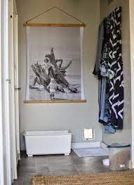 10 Diy Ways To Hang Really Large Art Large Art Diy Posters Diy Oversize Diy