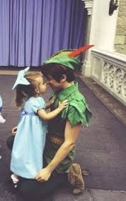 T Wendy Run Away With Me Tumblr Peter Pan Costume Wendy Peter Pan Costume Peter Pan Cosplay