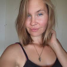 Will the felt or 3D mesh conform to my horse's shape over time?