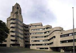 Rathaus bensberg (en) bedeutendes bauwerk des brutalismus (de). Rathaus Bensberg Bergisch Gladbach Architektur Baukunst Nrw