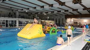 Aqua Park Le Cocodile A La Piscine De Riom Youtube