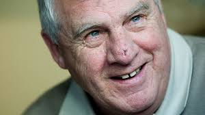 Peter er død Peter Lorimer døde i dag 74 år gammel etter lang tids sjukdom. 