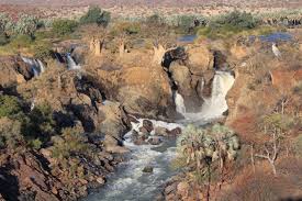 Acampados al lado de las Cataratas Epupa | Cuando el mundo se hace grande