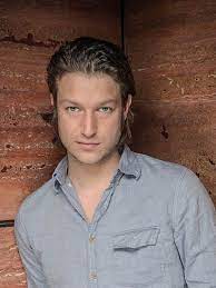 Special victims unit is an american police procedural crime drama television series set in new york city, where it is also primarily produced. Peter Scanavino Law And Order Fandom