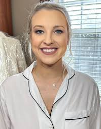 Lakin Andrews Makeup added a new photo.