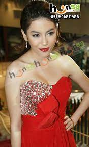การ ต น อ นท รา เกต วรส นทร โชว อ ม ขาวต ดแดง ภาพหล ดดาราไทย strapless dress formal formal dresses fashion
