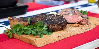 Heat the fat in a skillet over medium heat. How To Season Steak A Step By Step Guide To Seasoning Steak