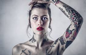 Check spelling or type a new query. Dieser Neue Piercing Trend Spaltet Das Netz
