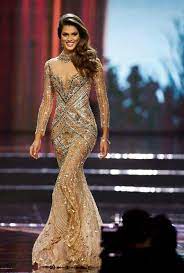 Iris mittenaere (born 25 january 1993) is a french model and beauty queen who was crowned miss universe 2016 on january 30, 2017 in manila, philippines and succeeded pia alonzo wurtzbach. Iris Mittenaere France Miss Universe 2016 Miss Universe Gowns Pageant Gowns Dresses