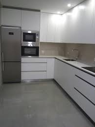 Cocina Blanca Y Gris Modern Mutfak Tasarimi Ic Tasarim Mutfak Mutfak Ic Dekorasyonu