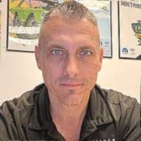 Gloria Bertram's Instagram, Twitter & Facebook