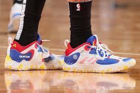 Driven by harden's performance needs & embracing his design insights. An Mdeop4slvmm