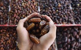 Umumnya, buah kurma dinamakan berdasarkan nama daerahnya. 11 Jenis Buah Kurma Popular Dan Paling Sedap Dijual Di Malaysia Free Malaysia Today Fmt