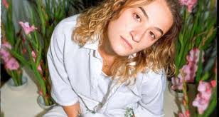 Cassidy King releases a contemporary-emo-pop tune, entitled, “No Harm”