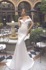 Simple Satin Sweetheart Off The Shoulder Mermaid Wedding Dress Estimated Off Shoulder Wedding Dress Satin Mermaid Wedding Dress Affordable Bridesmaid Dresses