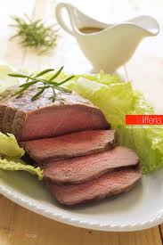 Si può cucinare il roast beef al microonde, una tecnica che consente di avere un risultato più leggero rispetto a quello tradizionale. Roast Beef Inglese Ricetta A Prova Di Imbranato