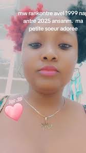 Vanessa Moise's Instagram, Twitter & Facebook