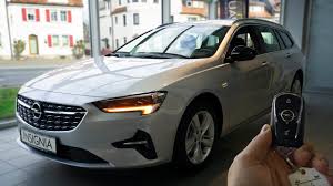 2021 yılının popüler modellerinden biri olarak son derece ilgi çeken araçlarından birini piyasaya süren opel, yenilikçi teknolojisi ve üst düzey motor performansıyla yeni insignia aracının satışına başladı. 2021 Opel Insignia 1 5d Elegance By Carreviews Eu Youtube