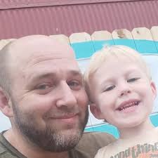 So what do you guys think is this a suitable enclosure for now. Obviously  know I'll be getting a bigger 4x2. But for now. Do you think the greenery  is too much.