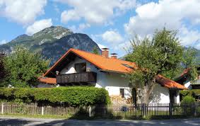 Dies ist 2% weniger im vergleich zum jahresdurchschnitt. Ferienwohnung Greif Garmisch Partenkirchen