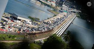 Heavy traffic expected at land checkpoints during Labour Day long weekend, Singapore News