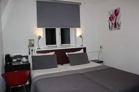 The lively city centre is only 20 minutes from the hotel with tram number 17 besides all of the facilities in the rooms and meeting rooms, tulip inn amsterdam city west also offers a restaurant with bar and lounge area, a. Luxury Hotels In The Netherlands 3 4 And 5 Star Golden Tulip Hotels